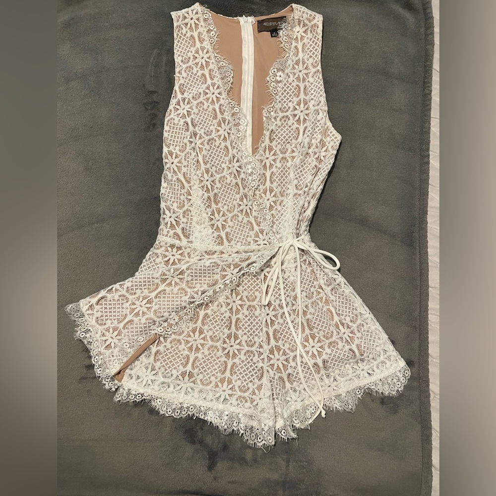4si3nna Nude Illusion White Lace Romper